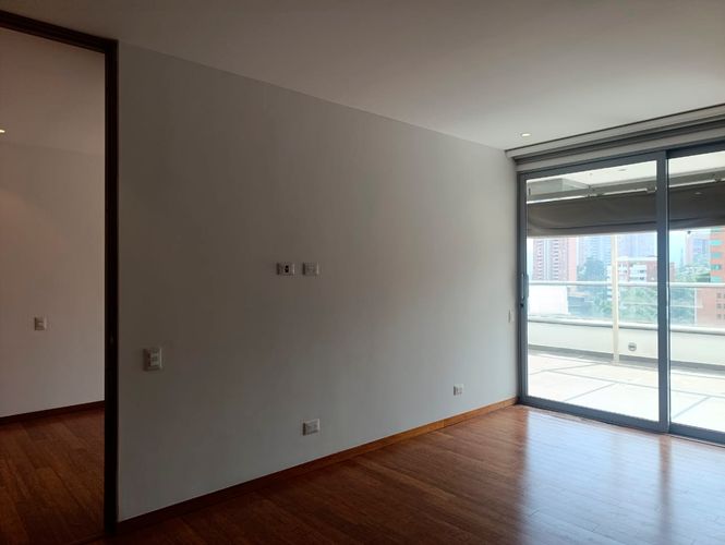 Apartamento de 1 alcoba en arriendo en El Poblado, Medellín, 82 m² · foto 10 de 14