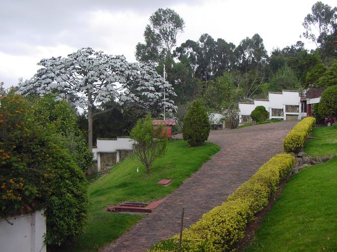 Casa de 3 alcobas en venta en Altos De Suba, Bogotá, 463 m² · foto 2 de 20