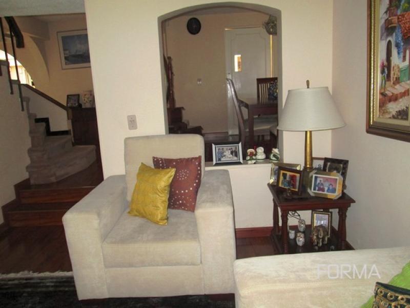Casa en venta en Alhambra, Bogotá · foto 3 de 15