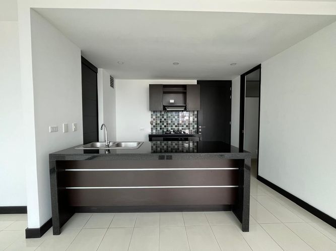 Apartamento en venta en El Poblado, Medellín · foto 4 de 11