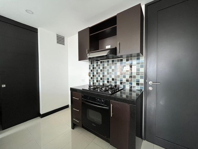 Apartamento en venta en El Poblado, Medellín · foto 7 de 11