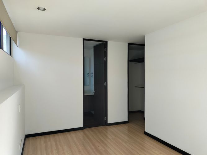 Apartamento de 3 alcobas en arriendo en El Poblado, Medellín, 86 m² · foto 6 de 17