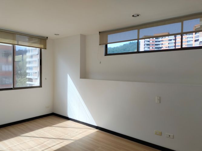 Apartamento de 3 alcobas en arriendo en El Poblado, Medellín, 86 m² · foto 8 de 17