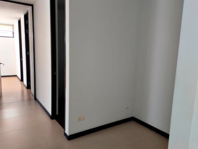 Apartamento de 3 alcobas en arriendo en El Poblado, Medellín, 86 m² · foto 9 de 17