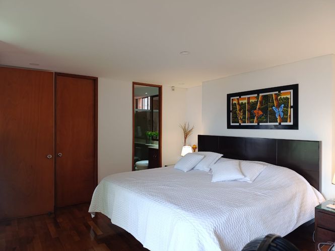 Apartamento de 2 alcobas en arriendo en Los Naranjos, Medellín, 120 m² · foto 10 de 20