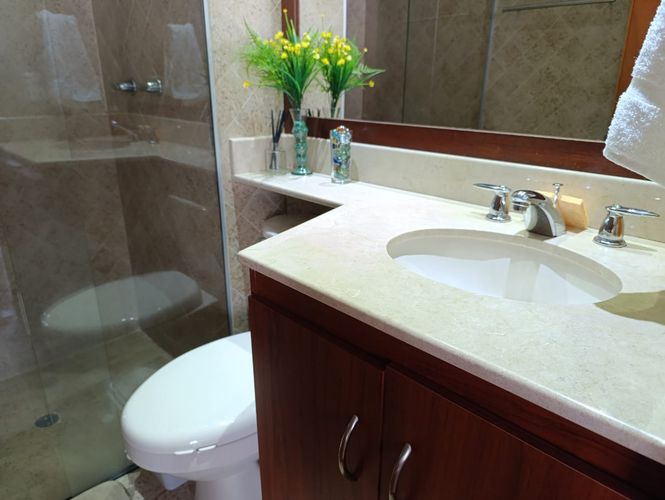 Apartamento de 2 alcobas en arriendo en Los Naranjos, Medellín, 120 m² · foto 18 de 20
