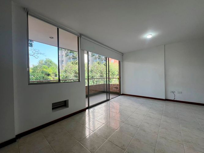 Apartamento de 1 alcoba en arriendo en Santa María De Los Ángeles, Medellín, 60 m² · foto 2 de 13