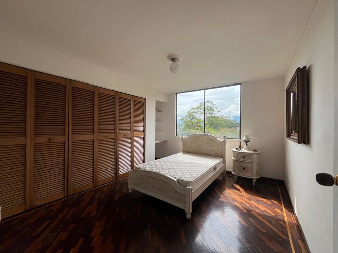 Apartamento de 3 alcobas en venta en El Poblado, Medellín, 169 m² · foto 9 de 17