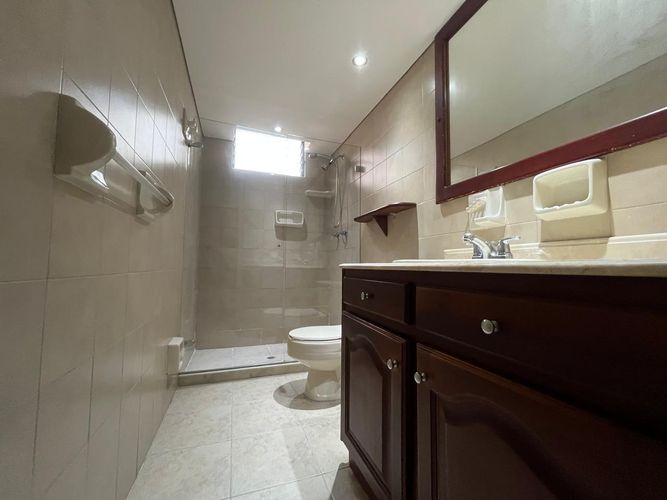 Apartamento de 3 alcobas en venta en El Poblado, Medellín, 169 m² · foto 15 de 17