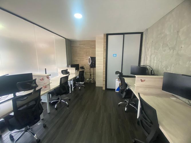 Oficina en arriendo en El Poblado, Medellín, 108 m² · foto 3 de 12