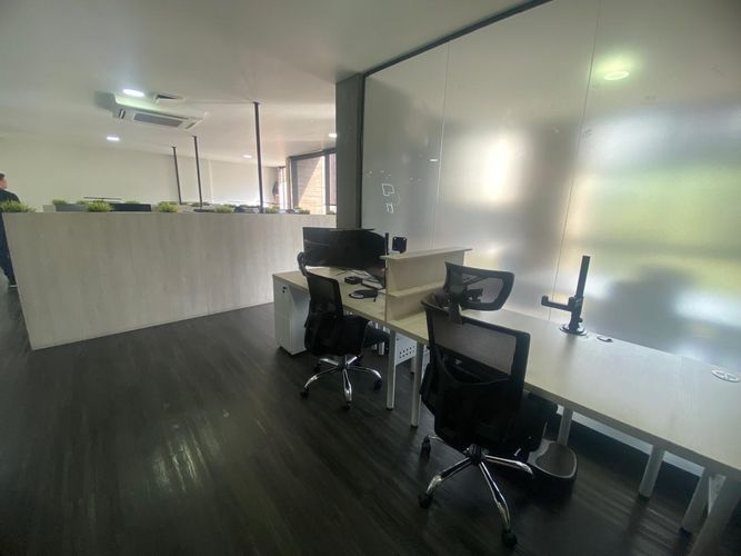 Oficina en arriendo en El Poblado, Medellín, 108 m² · foto 5 de 12