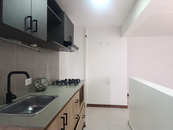 Apartamento de 3 alcobas en arriendo en El Poblado, Medellín, 75 m² · foto 6 de 17