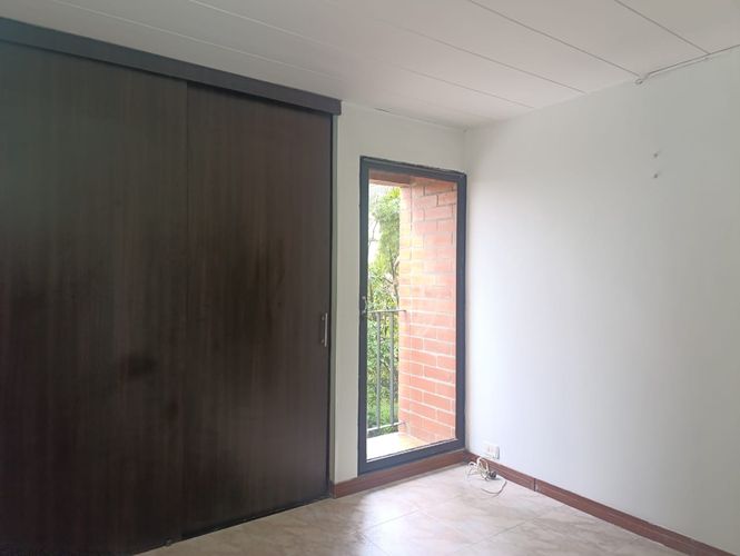 Apartamento de 3 alcobas en arriendo en El Poblado, Medellín, 75 m² · foto 8 de 17