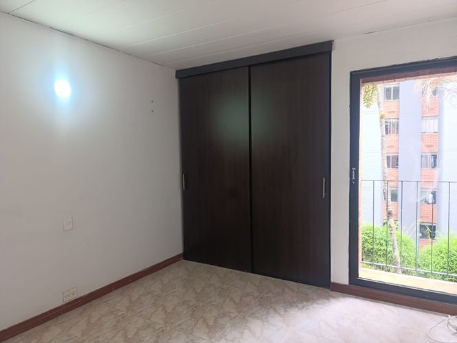 Apartamento de 3 alcobas en arriendo en El Poblado, Medellín, 75 m² · foto 12 de 17
