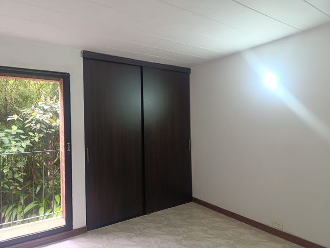 Apartamento de 3 alcobas en arriendo en El Poblado, Medellín, 75 m² · foto 14 de 17