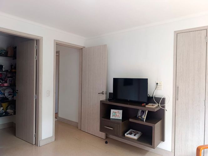 Apartamento de 2 alcobas en venta en San Lucas, Medellín, 121 m² · foto 8 de 18