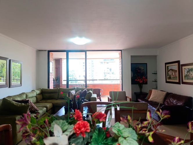 Apartamento de 2 alcobas en venta en San Lucas, Medellín, 121 m² · foto 11 de 18