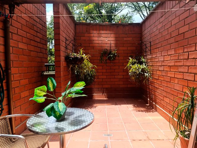 Apartamento de 2 alcobas en venta en San Lucas, Medellín, 121 m² · foto 16 de 18
