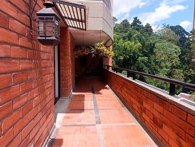 Apartamento de 2 alcobas en venta en San Lucas, Medellín, 121 m² · foto 17 de 18