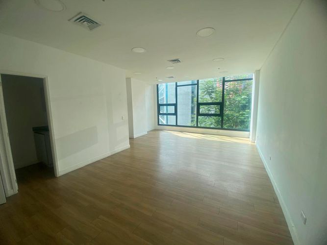 Oficina en arriendo en El Poblado, Medellín, 43 m² · foto 3 de 11