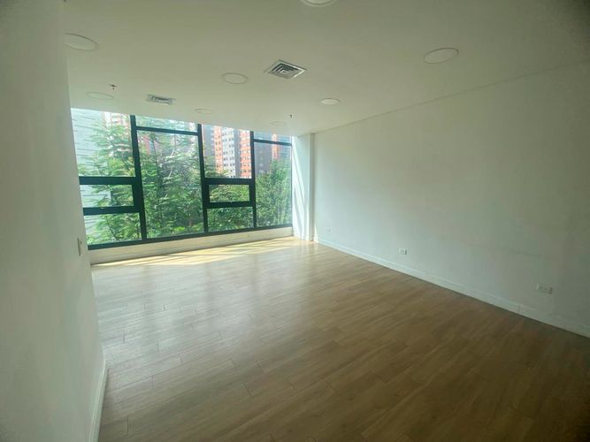 Oficina en arriendo en El Poblado, Medellín, 43 m² · foto 4 de 11