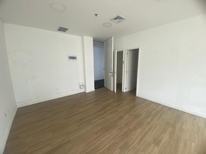 Oficina en arriendo en El Poblado, Medellín, 43 m² · foto 5 de 11