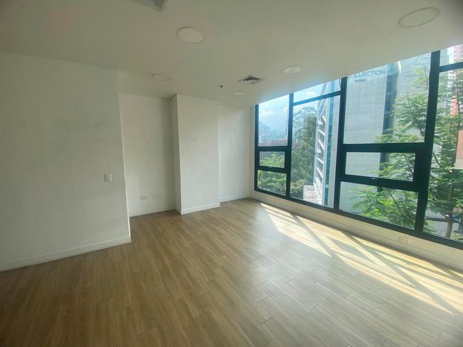 Oficina en arriendo en El Poblado, Medellín, 43 m² · foto 9 de 11