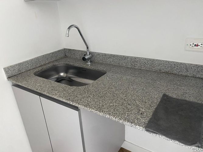 Oficina en arriendo en El Poblado, Medellín, 43 m² · foto 10 de 11