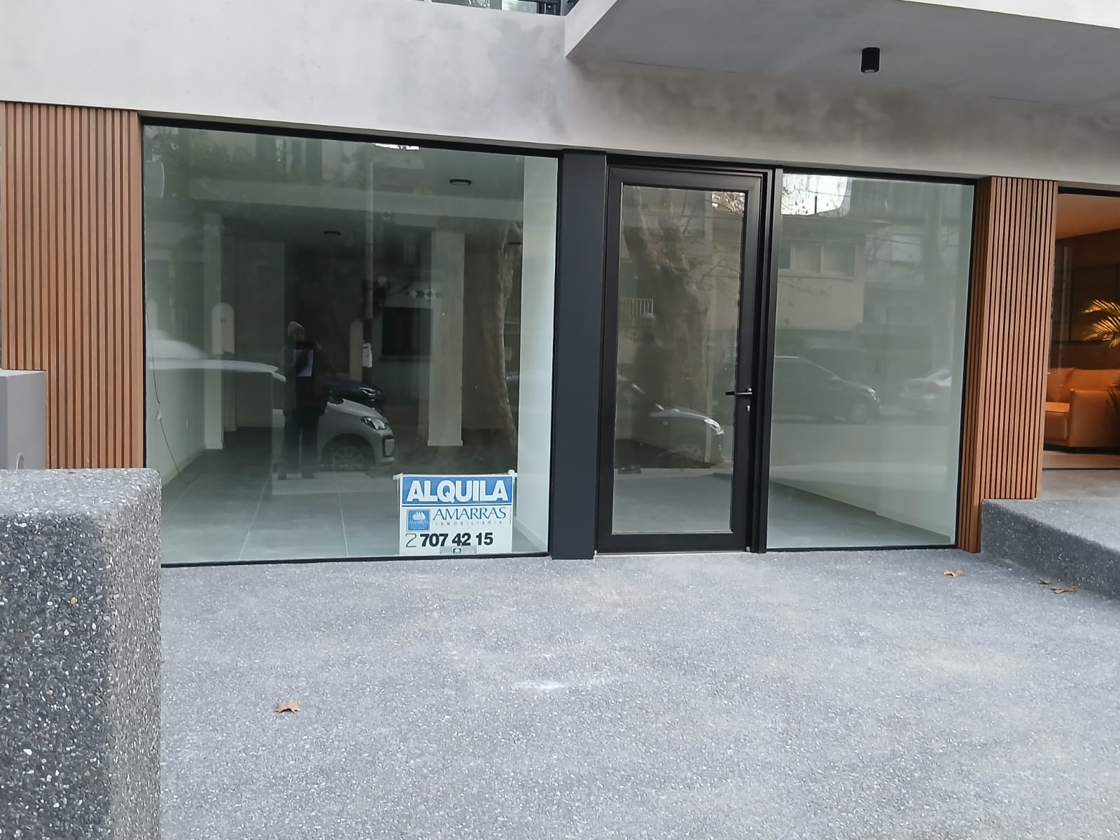 Alquilamos Oportunidad Única: Local/oficina  Estratégico Ideal para Emprendedores con Gran Potencial