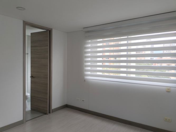 Apartamento en venta en El Poblado, Medellín · foto 8 de 19