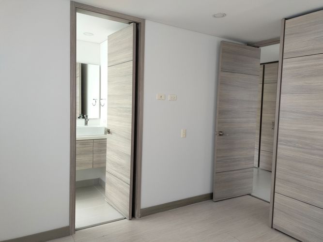 Apartamento en venta en El Poblado, Medellín · foto 9 de 19
