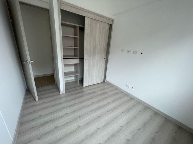 Apartamento de 3 alcobas en venta en El Poblado, Medellín, 87 m² · foto 5 de 14