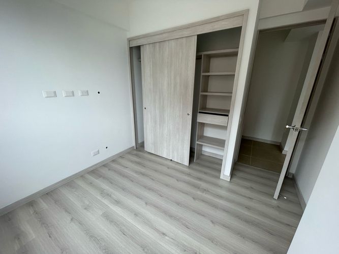 Apartamento de 3 alcobas en venta en El Poblado, Medellín, 87 m² · foto 6 de 14
