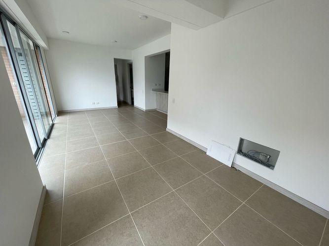 Apartamento de 3 alcobas en venta en El Poblado, Medellín, 87 m² · foto 9 de 14