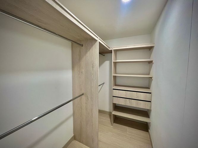 Apartamento de 2 alcobas en venta en Los Alcazares, Sabaneta, 74 m² · foto 8 de 23