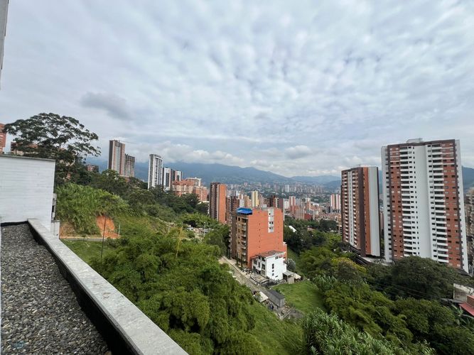 Apartamento de 2 alcobas en venta en Los Alcazares, Sabaneta, 74 m² · foto 18 de 23
