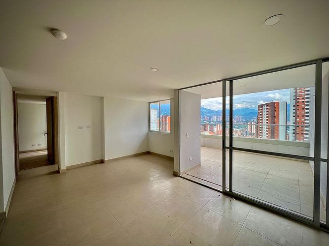 Apartamento de 2 alcobas en venta en Los Alcazares, Sabaneta, 74 m² · foto 20 de 23
