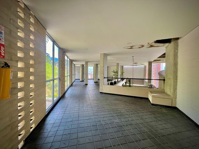 Apartamento de 2 alcobas en venta en La Doctora, Sabaneta, 79 m² · foto 4 de 19