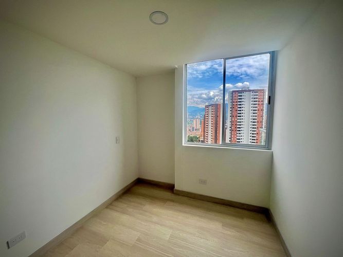 Apartamento de 2 alcobas en venta en La Doctora, Sabaneta, 79 m² · foto 14 de 19