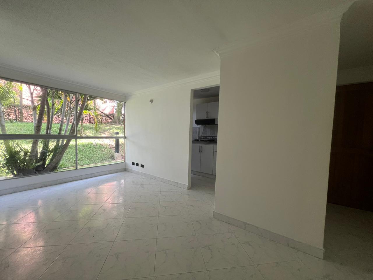 Apartamento en venta en El Dorado, Envigado · foto 3 de 14