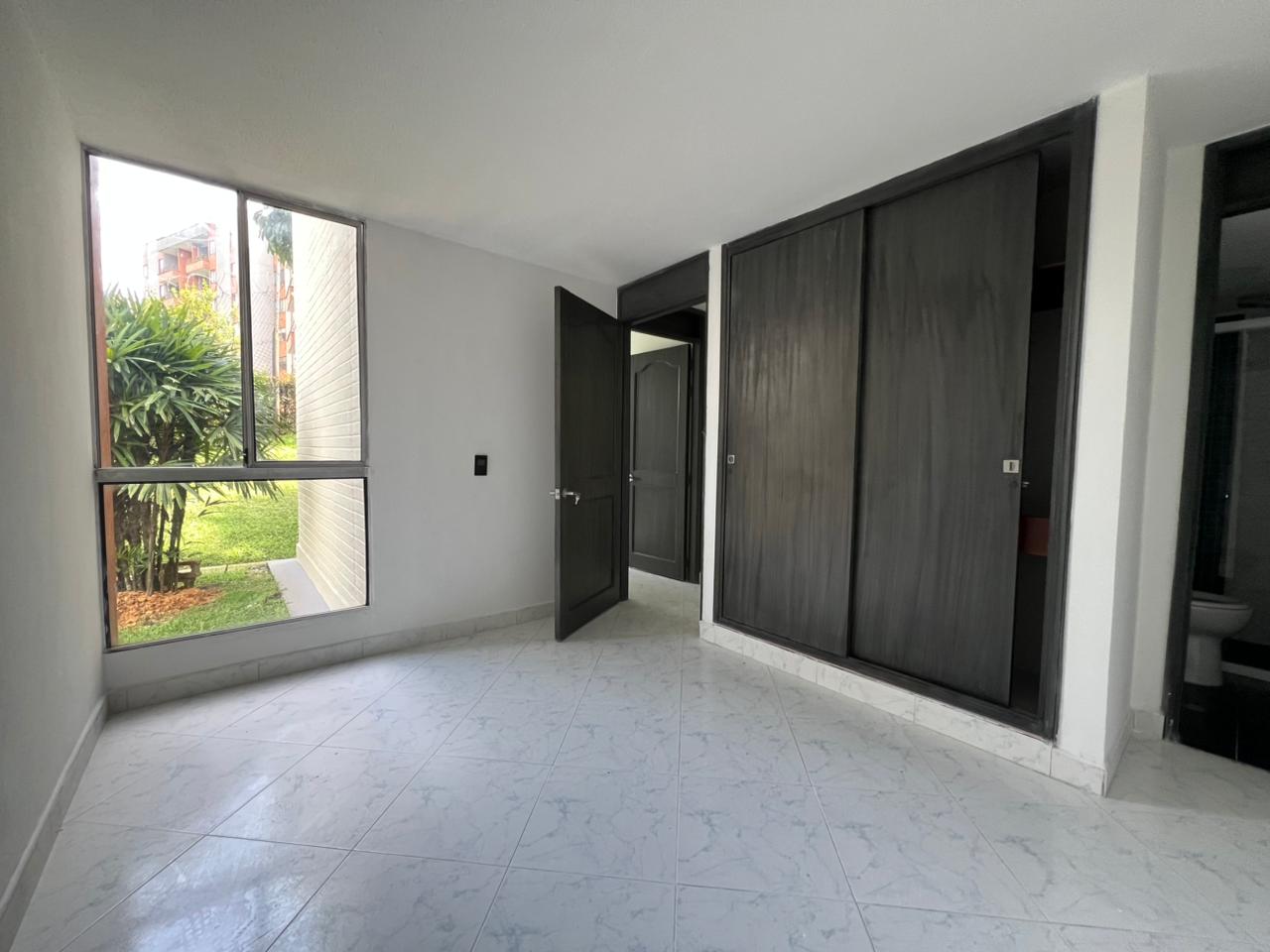 Apartamento en venta en El Dorado, Envigado · foto 10 de 14