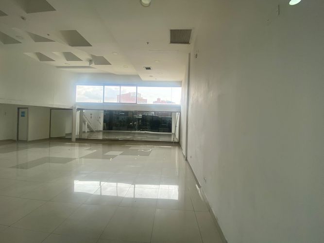 Local en arriendo en Entre Amigos, Sabaneta, 125 m² · foto 2 de 5