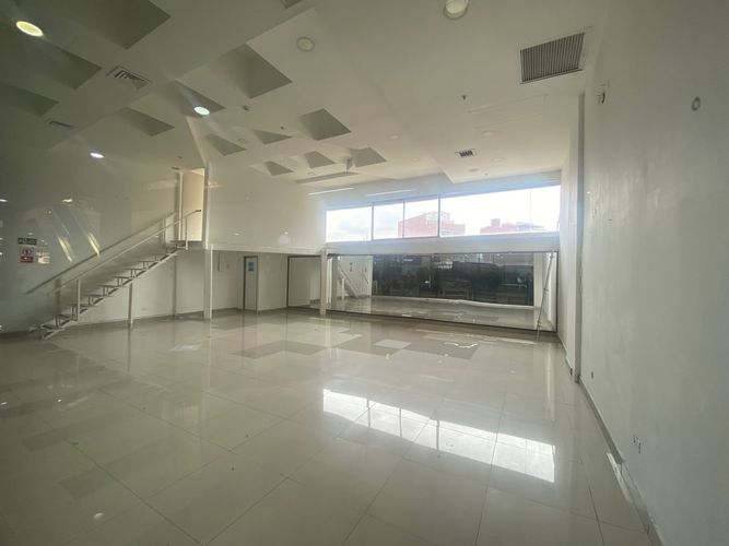 Local en arriendo en Entre Amigos, Sabaneta, 125 m² · foto 3 de 5