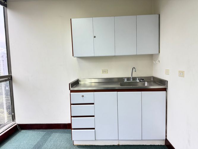 Oficina en arriendo en Patio Bonito, Medellín, 90 m² · foto 4 de 12