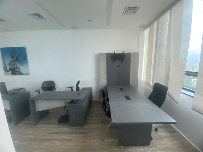 Oficina en arriendo en El Poblado, Medellín, 46 m² · foto 10 de 20
