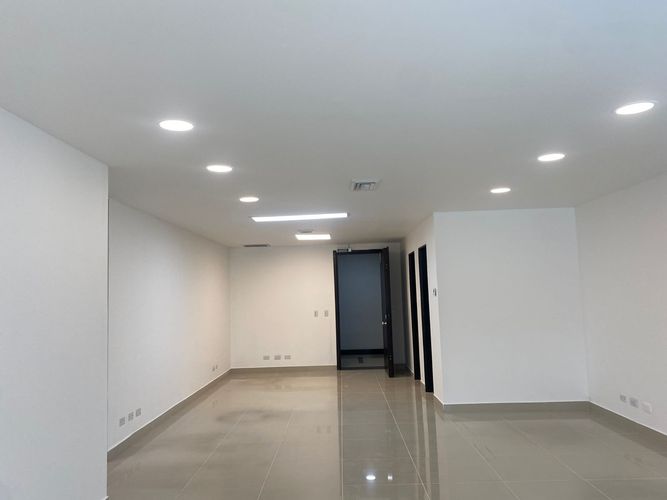 Oficina en arriendo en Cristo Rey, Medellín, 80 m² · foto 3 de 7