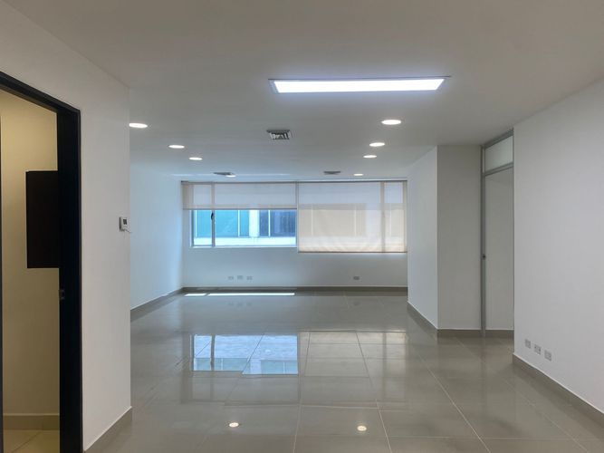 Oficina en arriendo en Cristo Rey, Medellín, 80 m² · foto 5 de 7