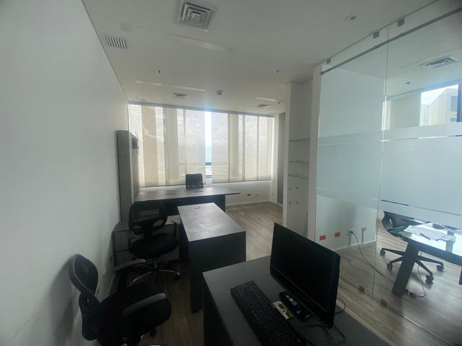 Oficina en venta en La Aguacatala, Medellín, 46 m² · foto 19 de 20