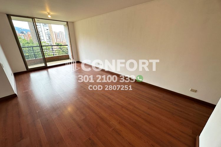 Apartamento de 3 alcobas en arriendo en Altos Del Poblado, Medellín, 103 m² · foto 2 de 24