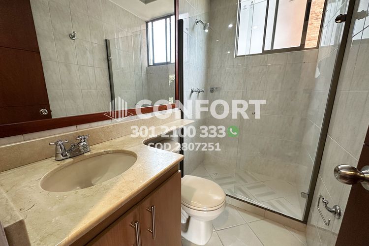 Apartamento de 3 alcobas en arriendo en Altos Del Poblado, Medellín, 103 m² · foto 22 de 24